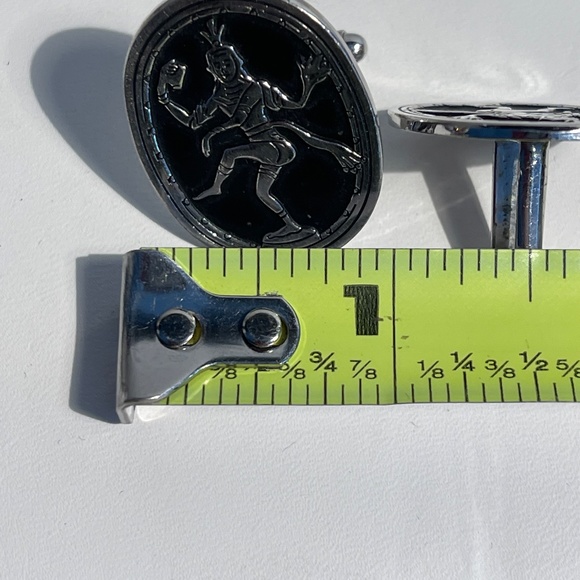 SWANK Silver Tone Dancing Goddess Vintage Cuff Links - Picture 4 of 5
